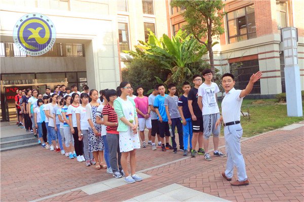 游校園 學校史 悟校風(圖1)